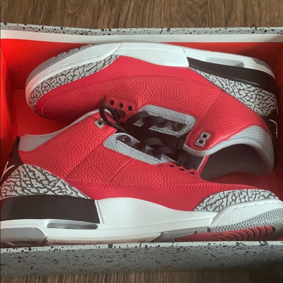 Air Jordan 3 Retro GS
“Red Cement/Unite” - Picture 1 of 5